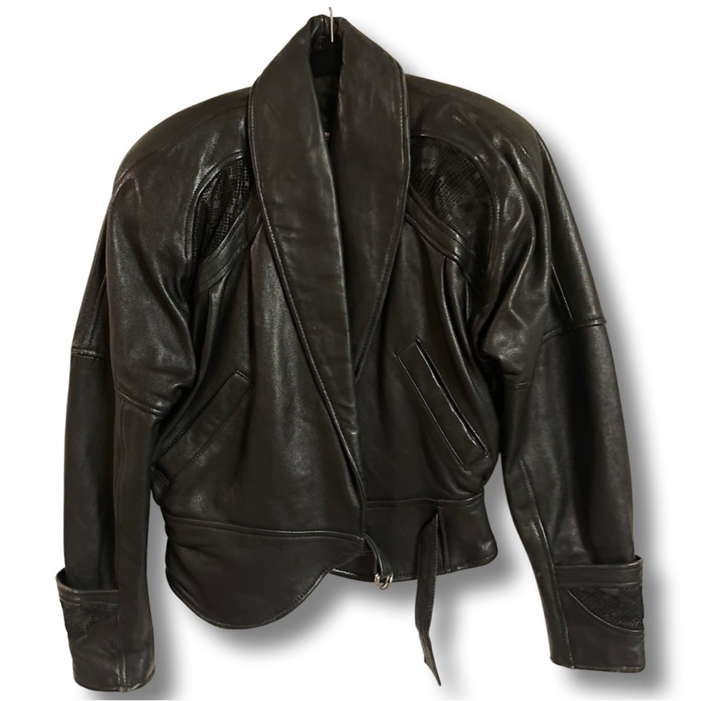 Vintage 80s Pelle Cuir cropped leather biker jacket - size small - moto bomber
